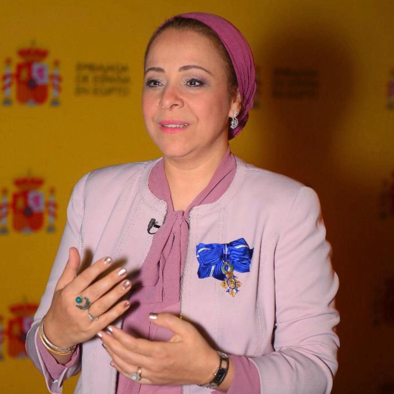 نهاد أبو القمصان